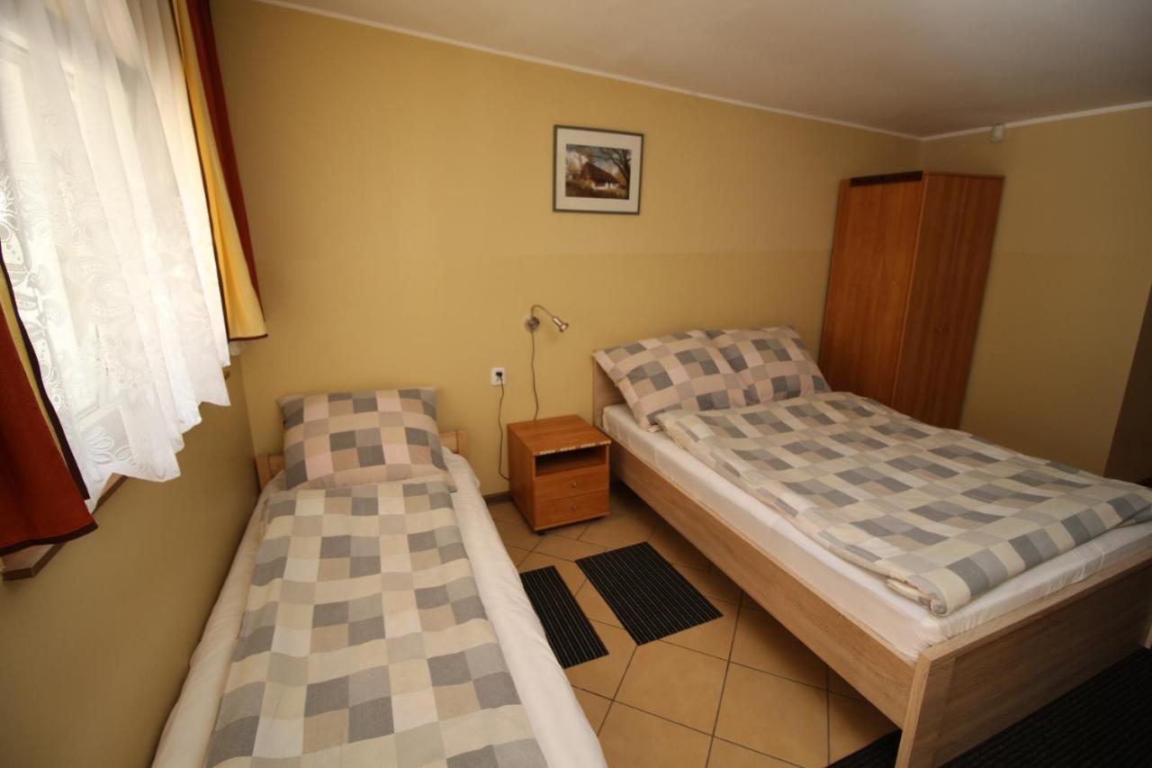 Bar Malwa Motel Aleksandrow Lodzki Exterior photo