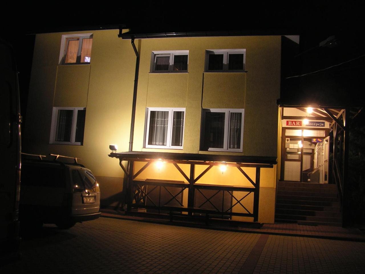 Bar Malwa Motel Aleksandrow Lodzki Exterior photo